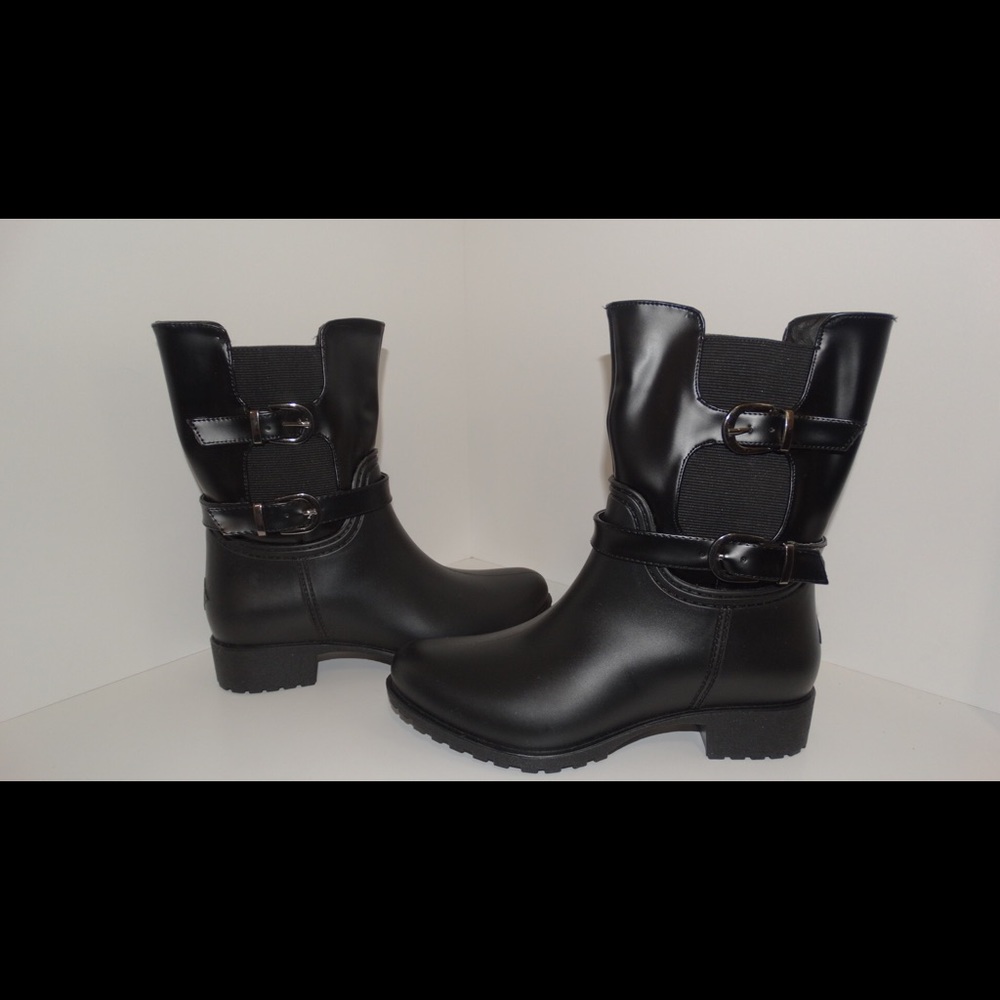 DAVS Weather Proof Luxury Boots 6M